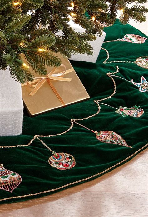 Frontgate tree skirt. Things To Know About Frontgate tree skirt. 
